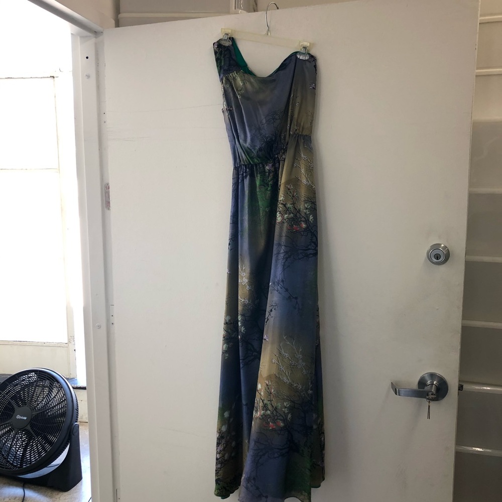 Printed gown